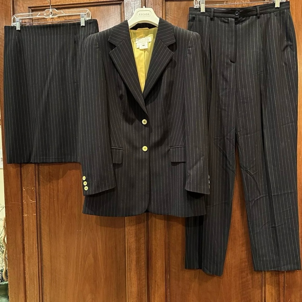 Escada Margaretha Ley Suit Jacket-Skirt-Pant 3 Piece Set Pinstripe Size 8/10